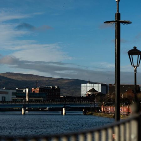 River Side Apartment, City Centre - Beautiful View And Free Parking! Belfast Exterior foto